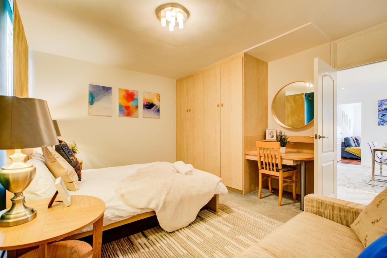3-Bedroom, 3-Baths Apartment In Super Posh Marylebone, Central London, W1 Dış mekan fotoğraf