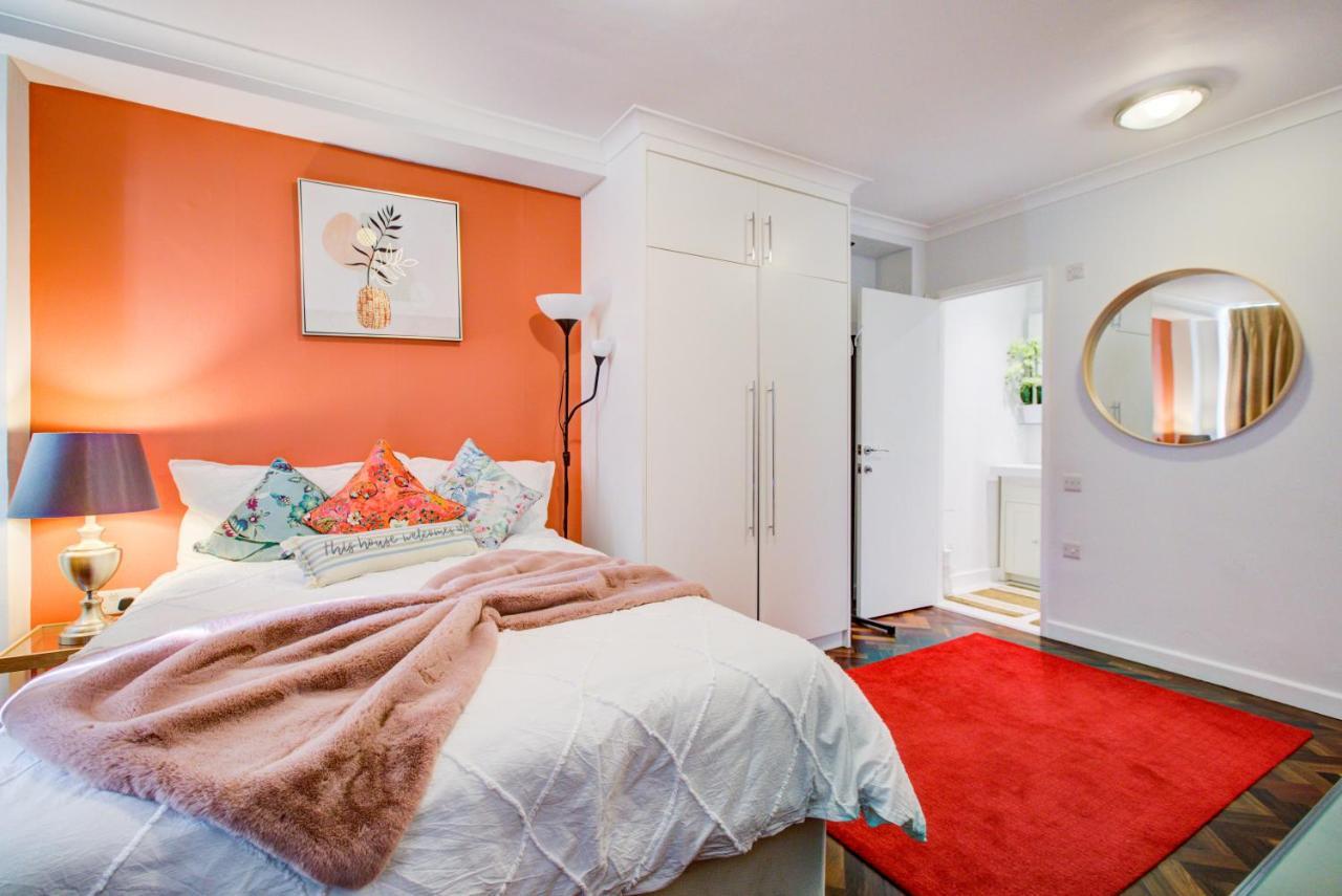 3-Bedroom, 3-Baths Apartment In Super Posh Marylebone, Central London, W1 Dış mekan fotoğraf
