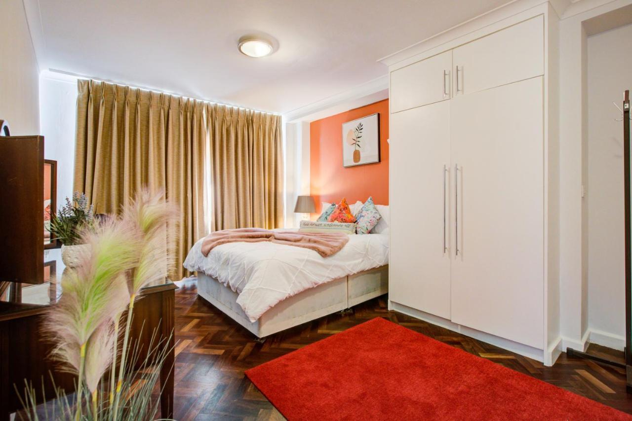 3-Bedroom, 3-Baths Apartment In Super Posh Marylebone, Central London, W1 Dış mekan fotoğraf