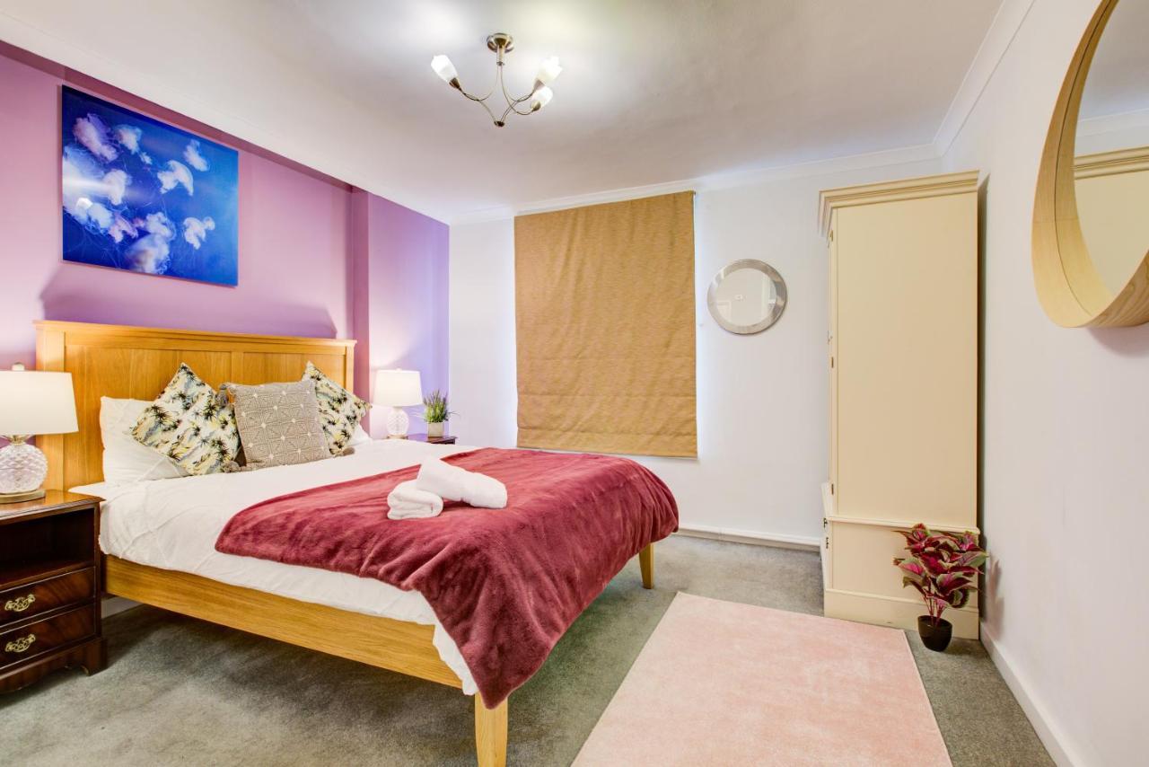 3-Bedroom, 3-Baths Apartment In Super Posh Marylebone, Central London, W1 Dış mekan fotoğraf