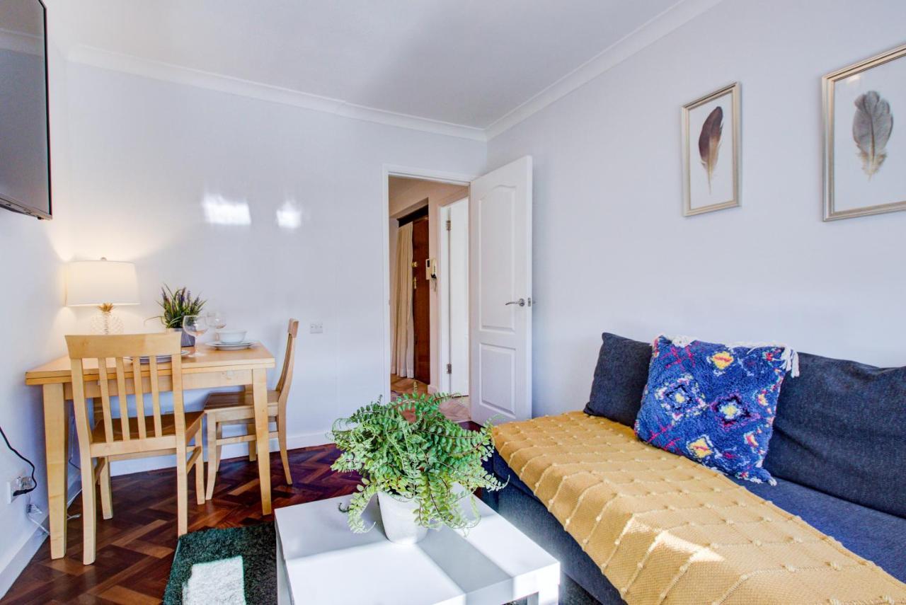3-Bedroom, 3-Baths Apartment In Super Posh Marylebone, Central London, W1 Dış mekan fotoğraf
