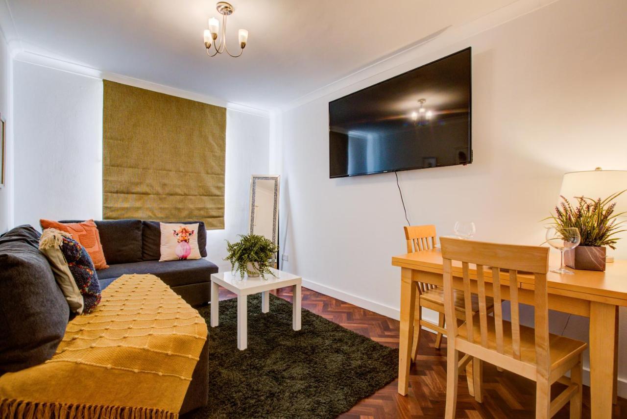 3-Bedroom, 3-Baths Apartment In Super Posh Marylebone, Central London, W1 Dış mekan fotoğraf