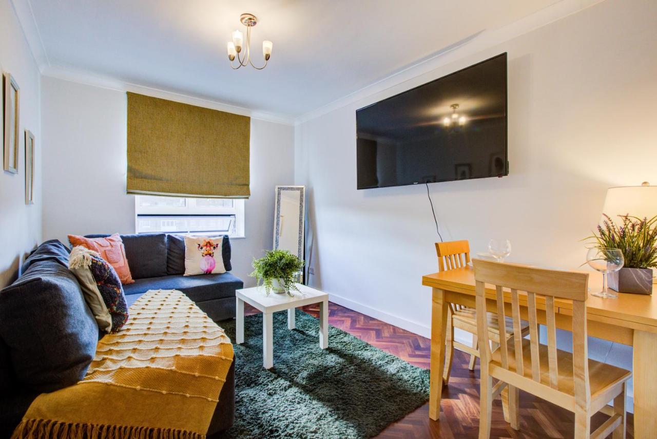 3-Bedroom, 3-Baths Apartment In Super Posh Marylebone, Central London, W1 Dış mekan fotoğraf