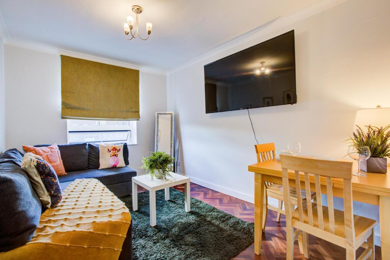 3-Bedroom, 3-Baths Apartment In Super Posh Marylebone, Central London, W1 Dış mekan fotoğraf